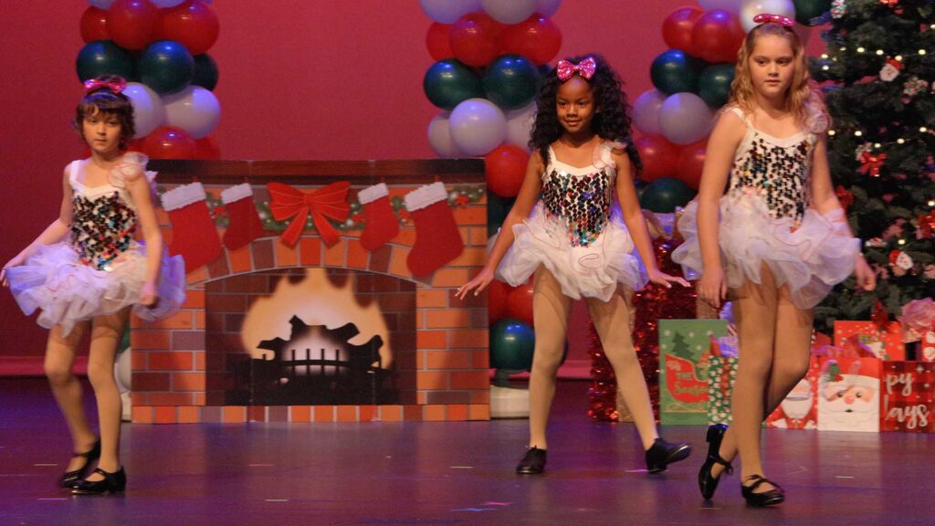 Rowe Dance Academy Christmas 2022 - Recital Show 2